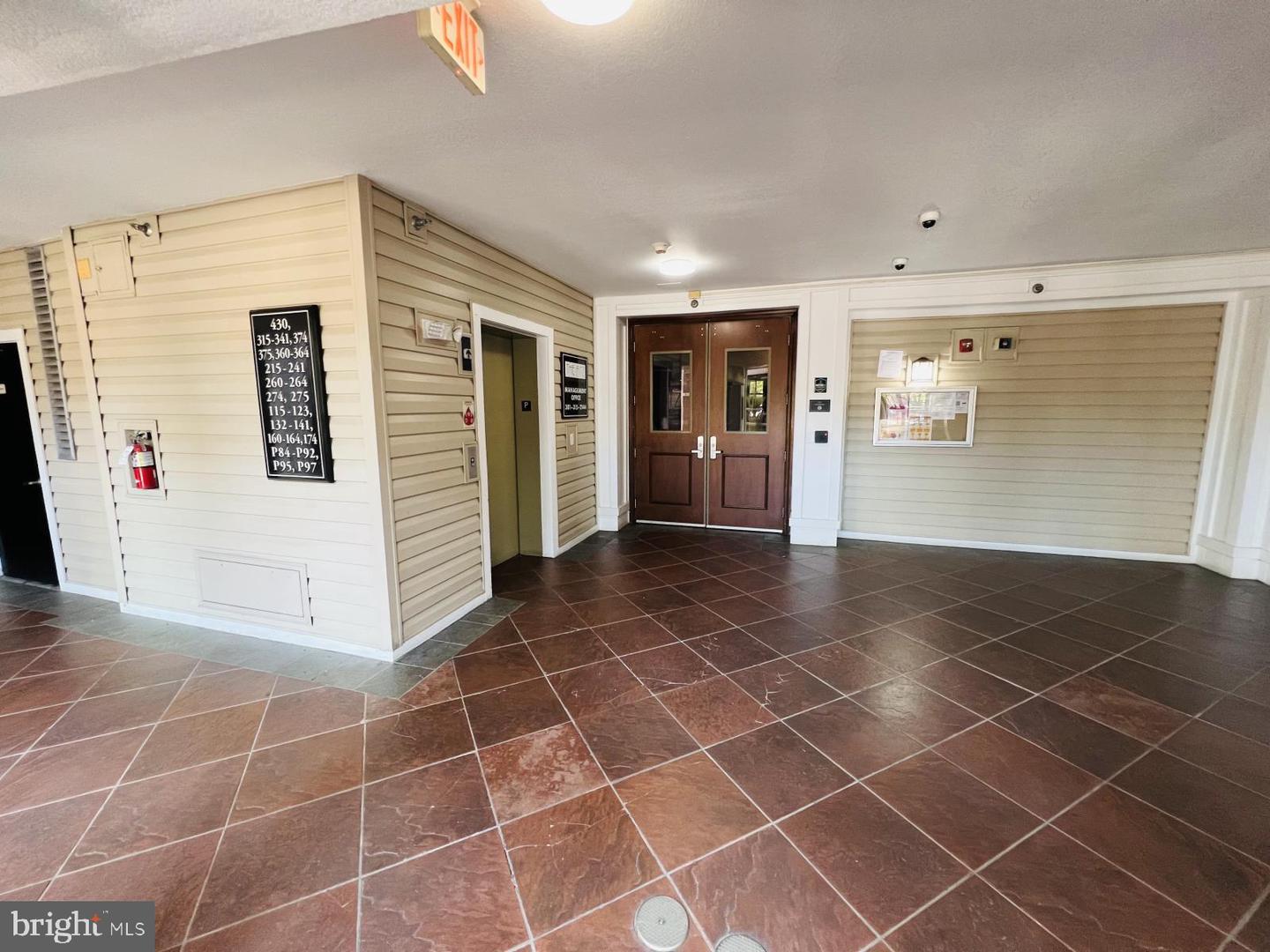 501 Hungerford Dr #p85 Property Photo 4
