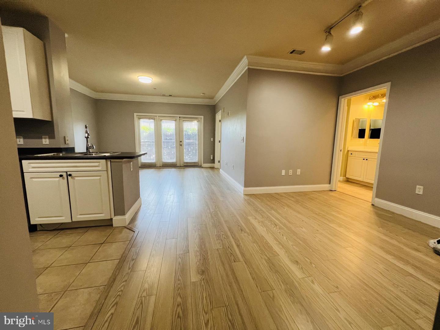 501 Hungerford Dr #p85 Property Photo 8