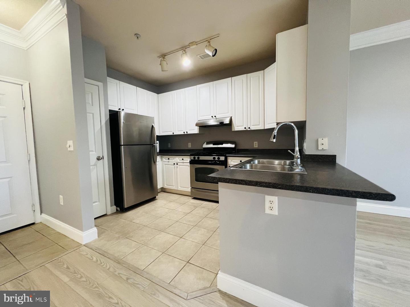 501 Hungerford Dr #p85 Property Photo 13