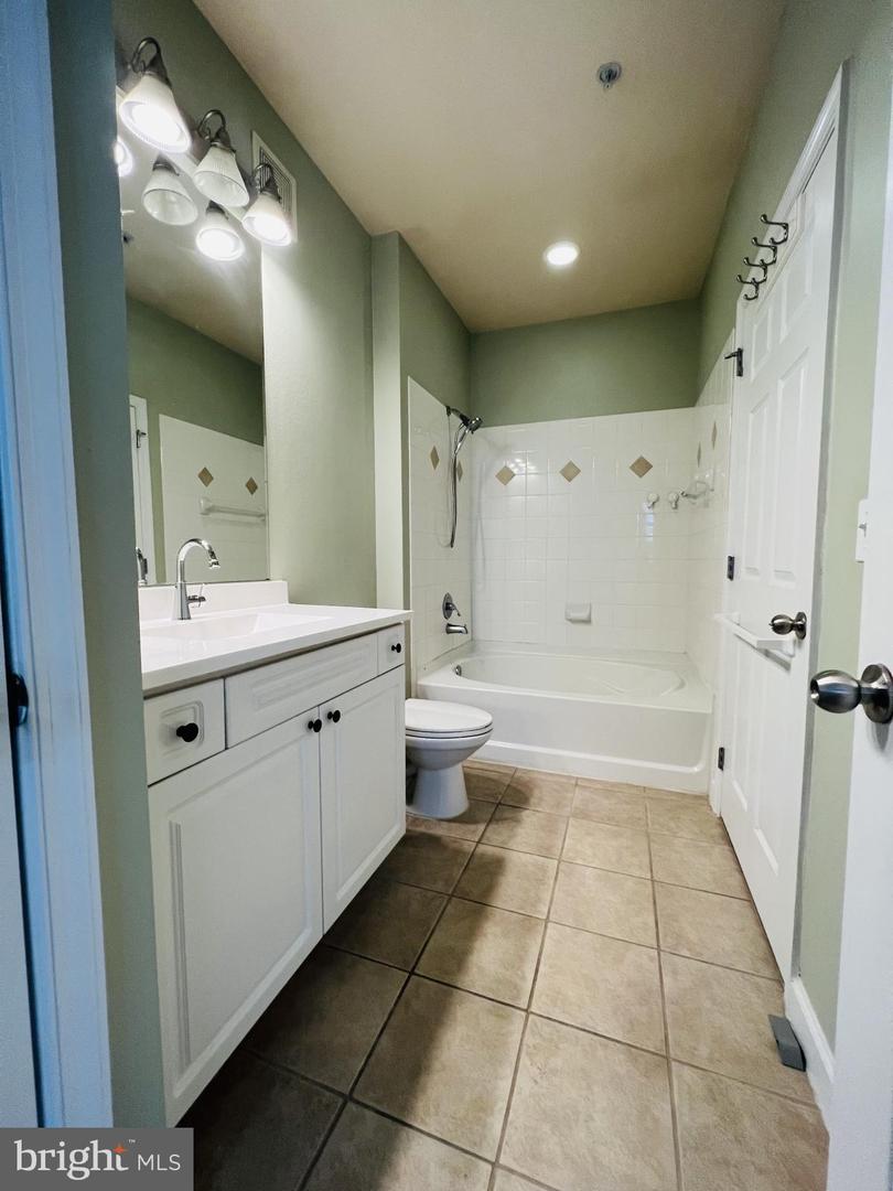501 Hungerford Dr #p85 Property Photo 16