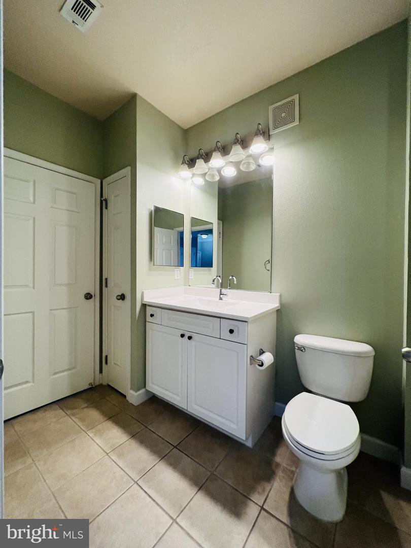 501 Hungerford Dr #p85 Property Photo 17