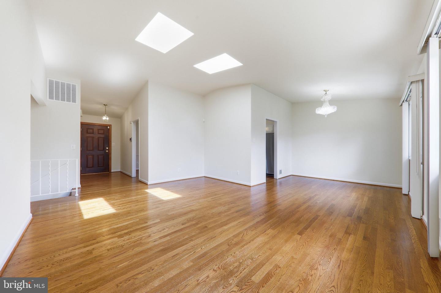 11601 Gowrie Ct Property Photo 4