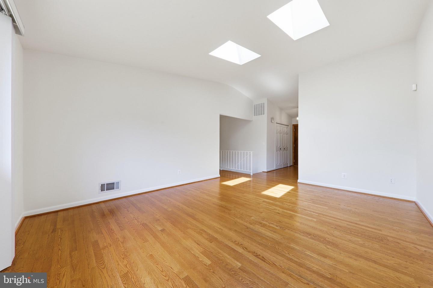 11601 Gowrie Ct Property Photo 5