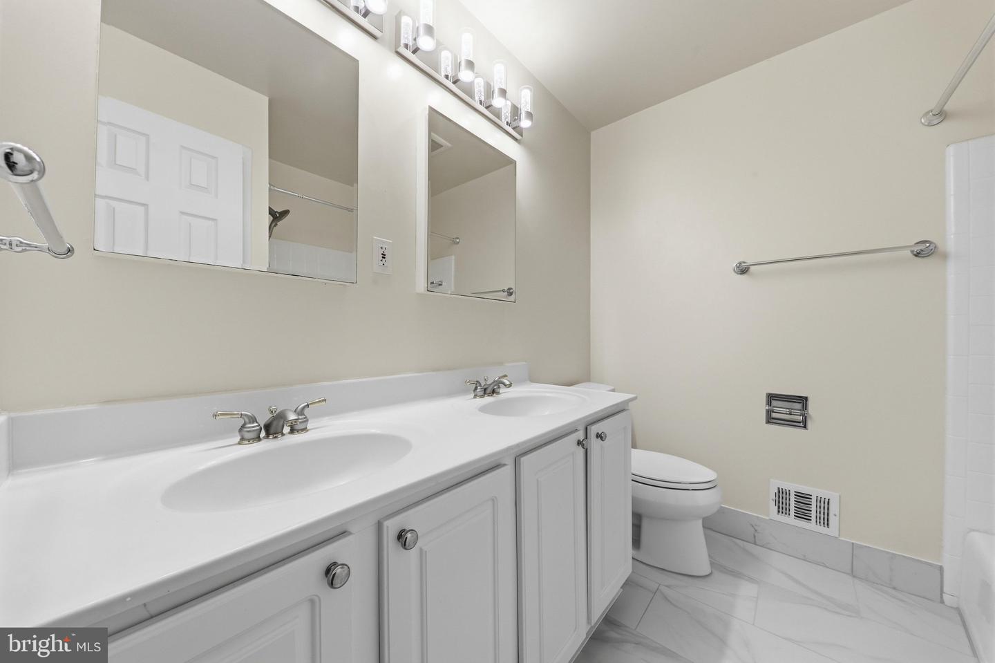 11601 Gowrie Ct Property Photo 28