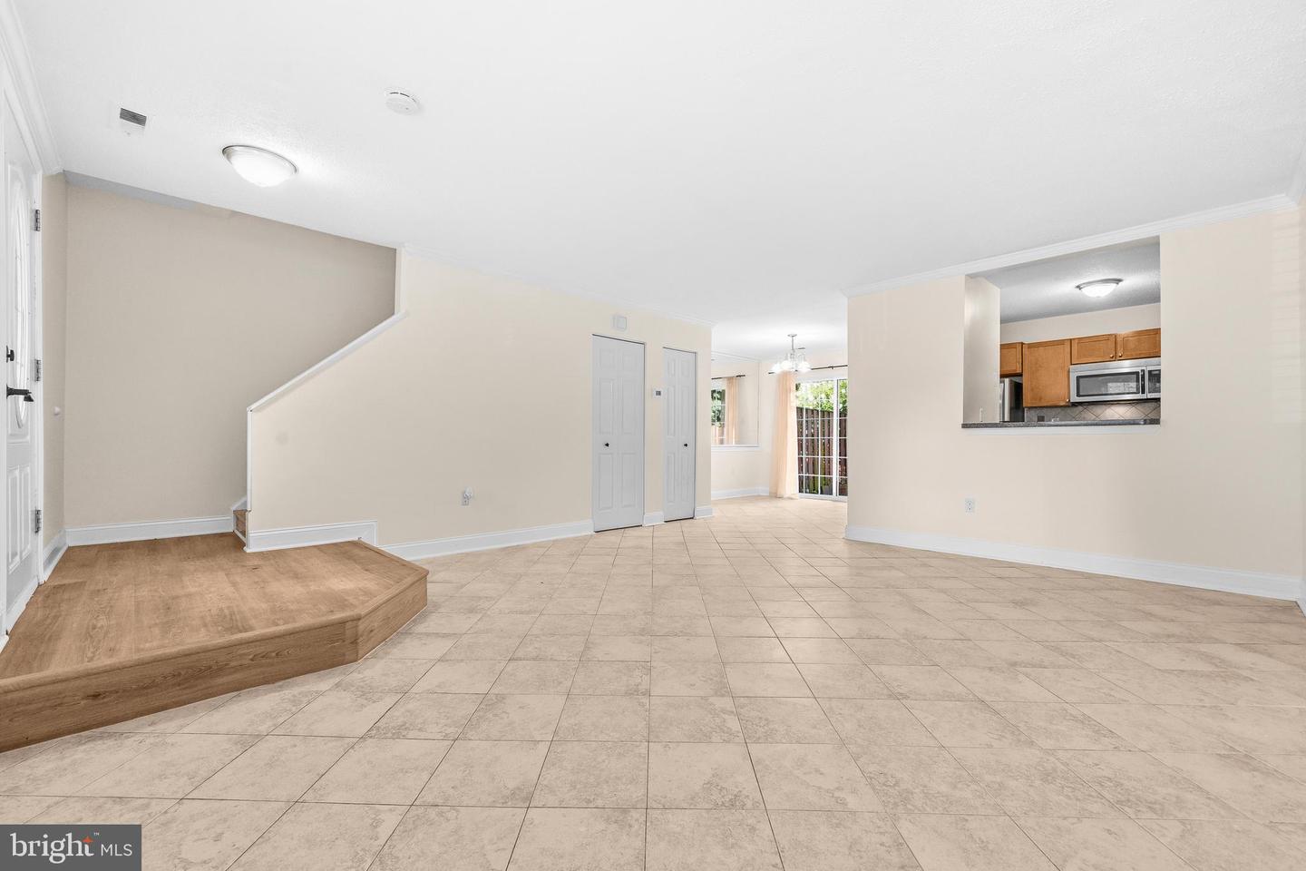 11444 Herefordshire Way Property Photo 4