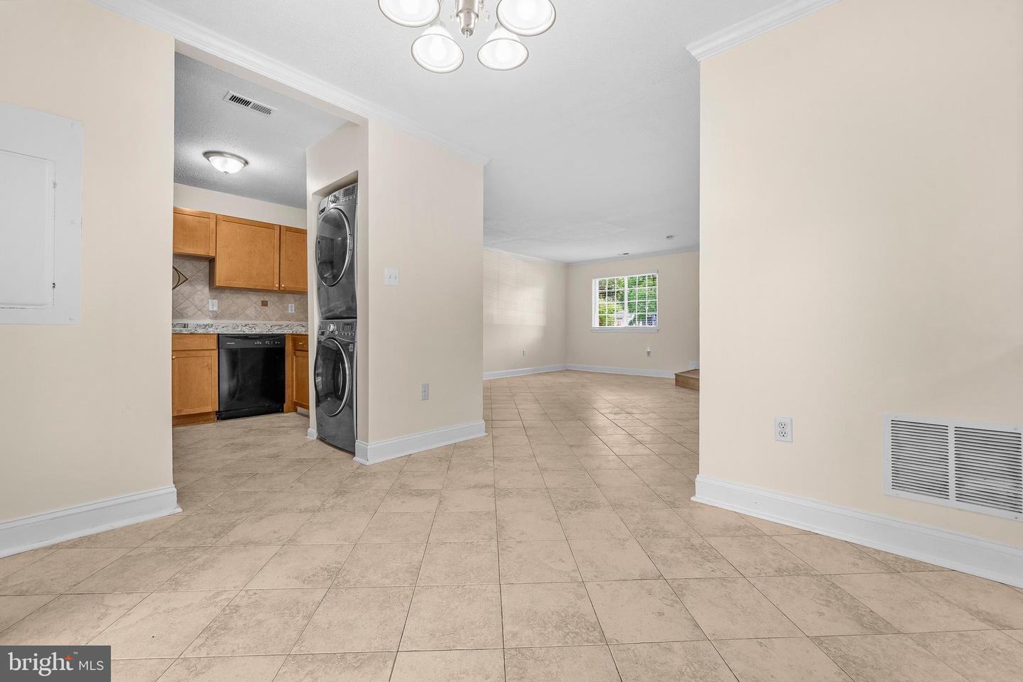 11444 Herefordshire Way Property Photo 8