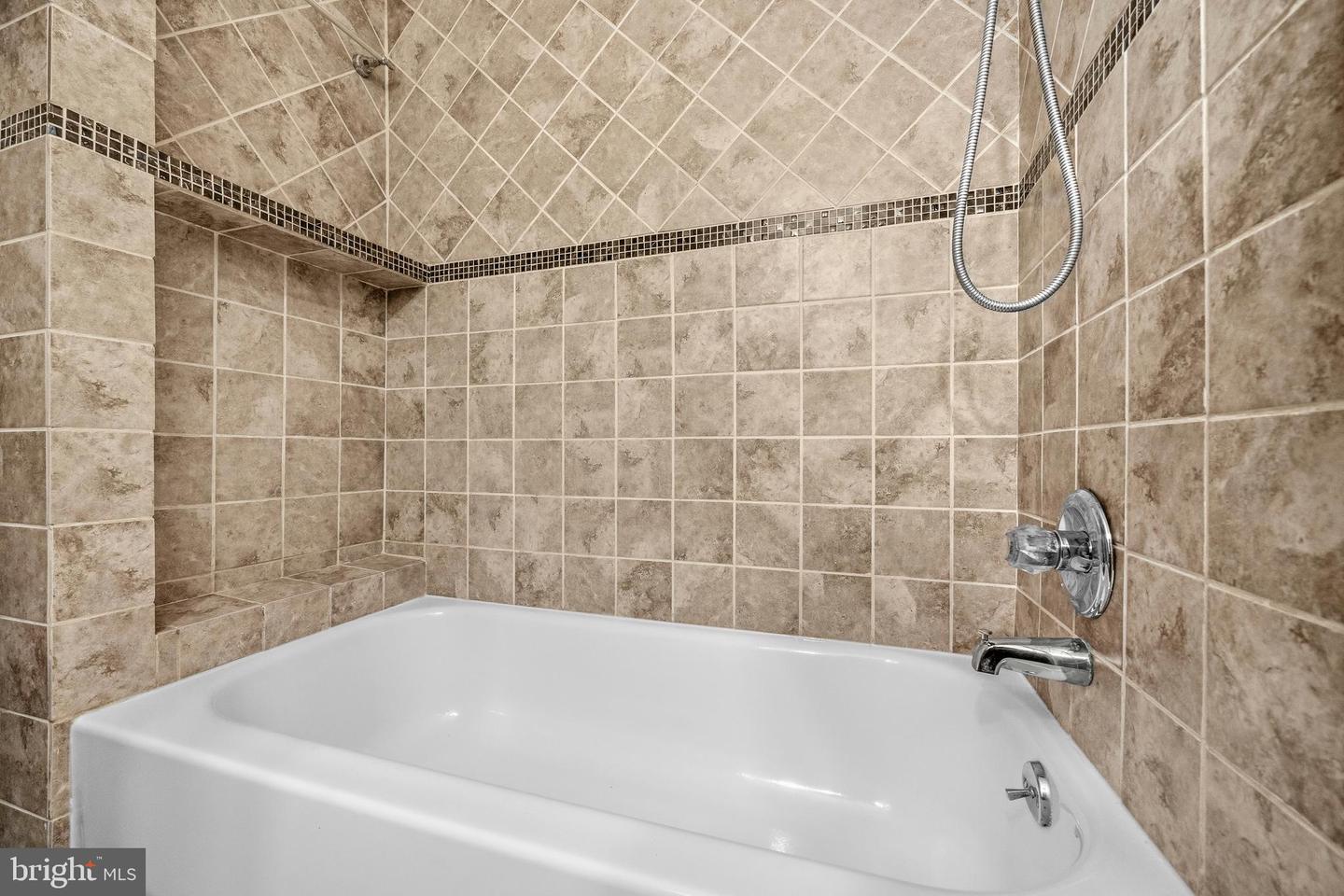 11444 Herefordshire Way Property Photo 23