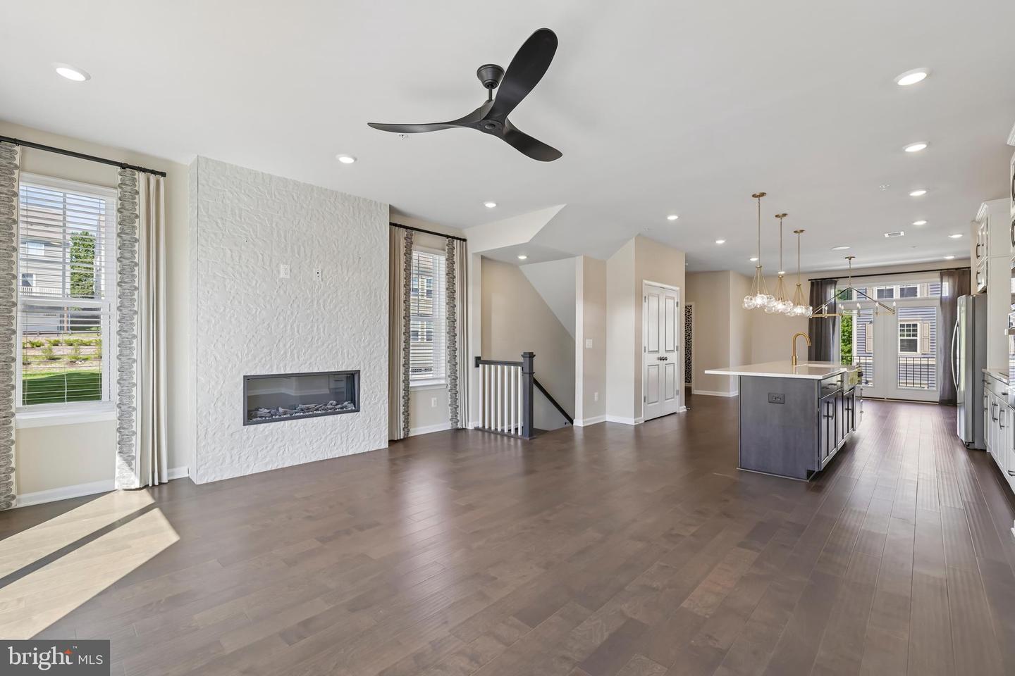 26401 Sir Jamie Ter Property Photo 11