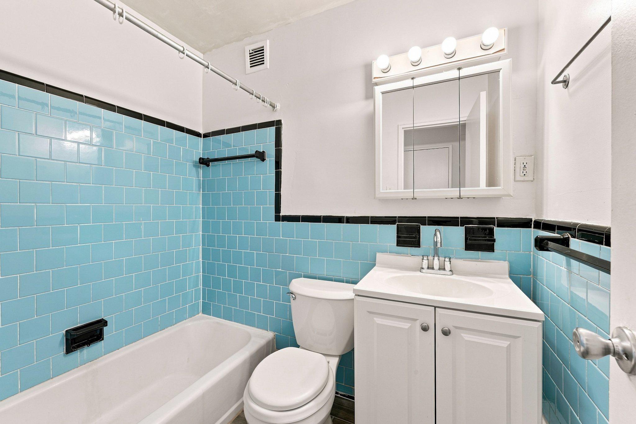 95 E Wayne Ave #212 Property Photo 14