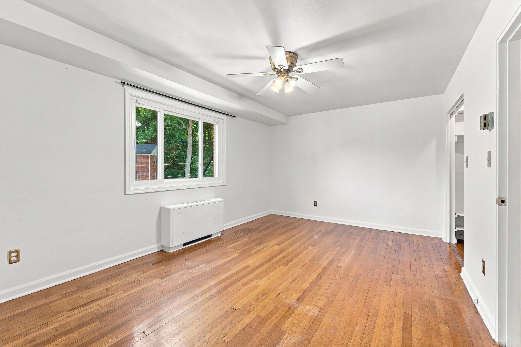 95 E Wayne Ave #212 Property Photo 18