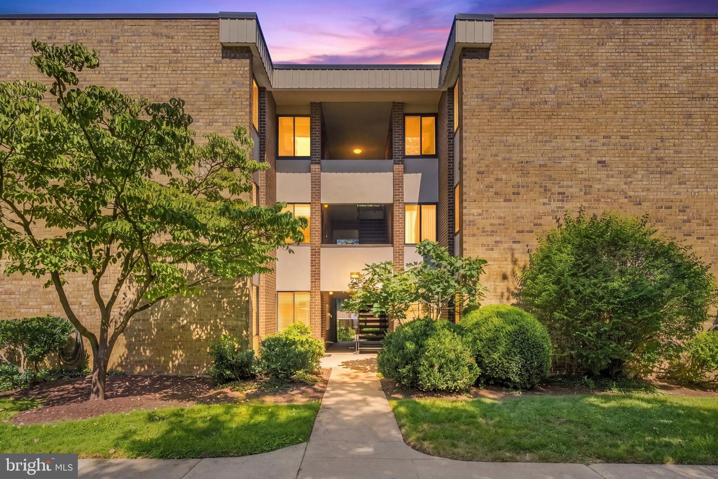 2103 Walsh View Ter #102 Property Photo 1