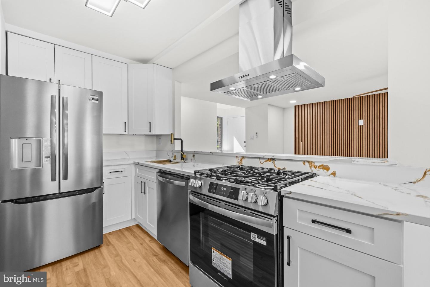 2103 WALSH VIEW TER #102 Property Photo 1