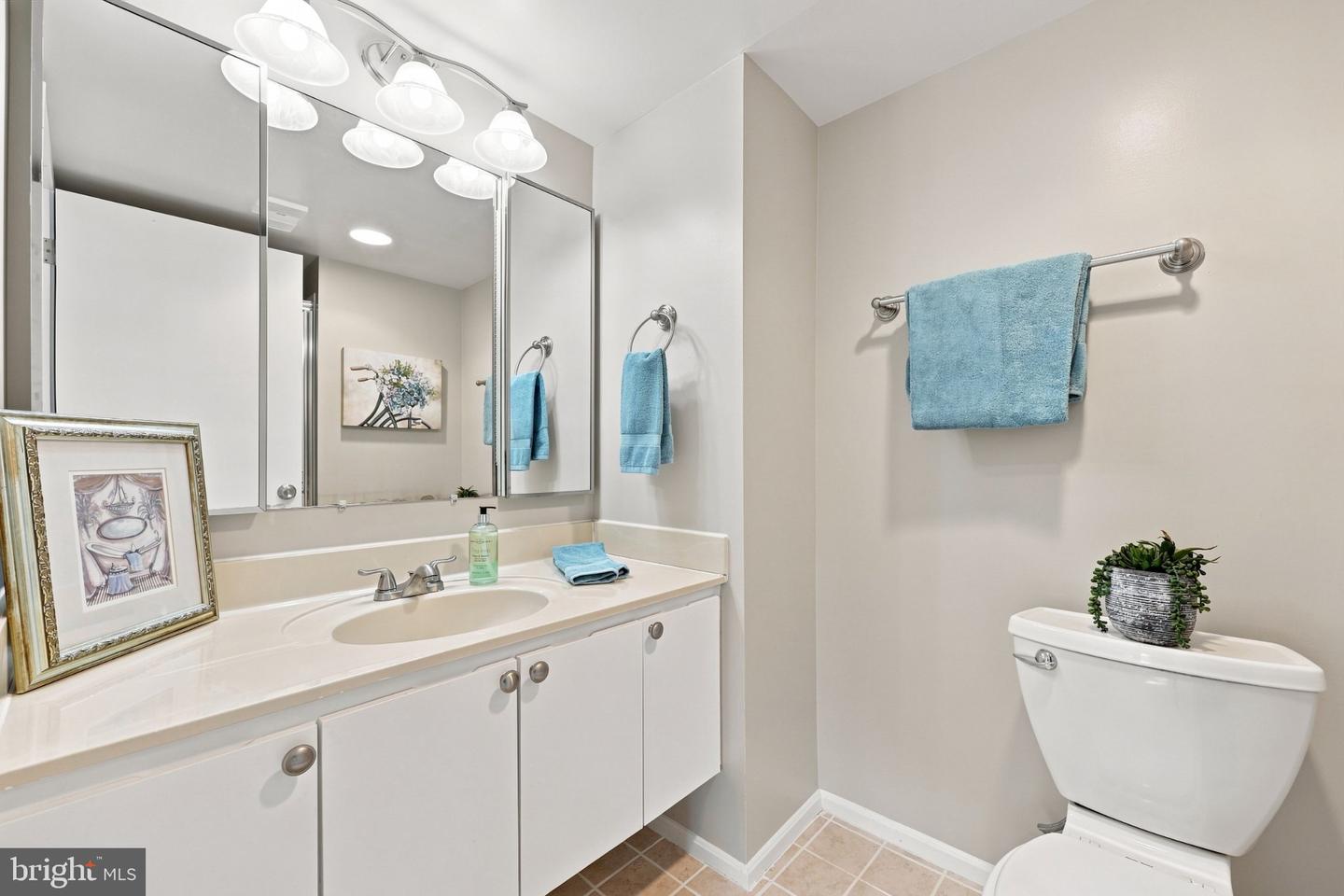 15107 Interlachen Dr #2-415 Property Photo 16