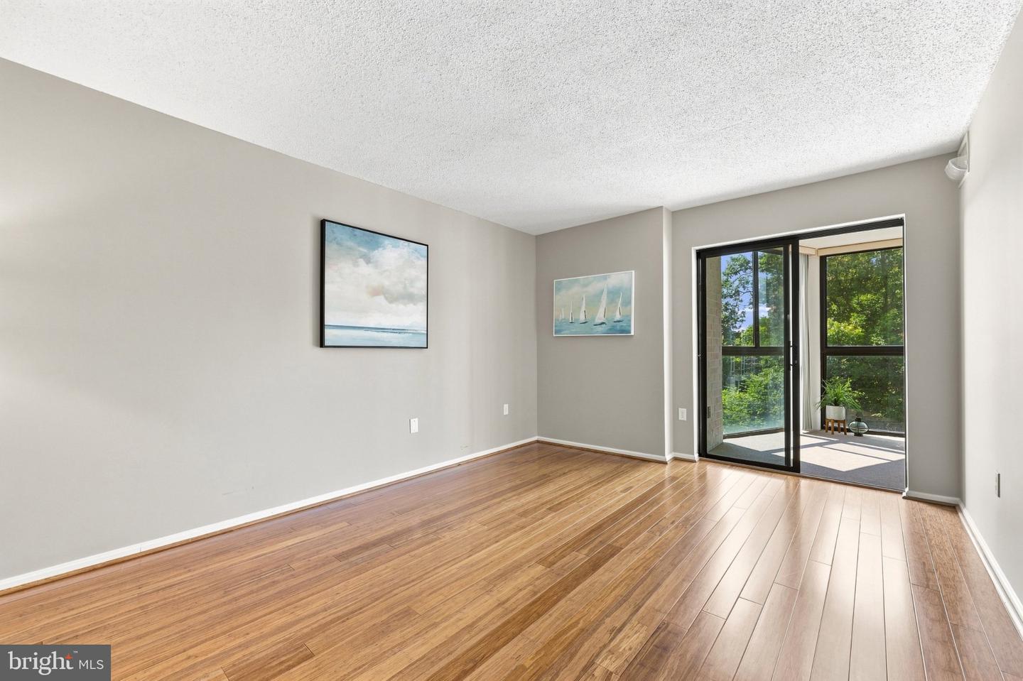 15107 Interlachen Dr #2-415 Property Photo 18