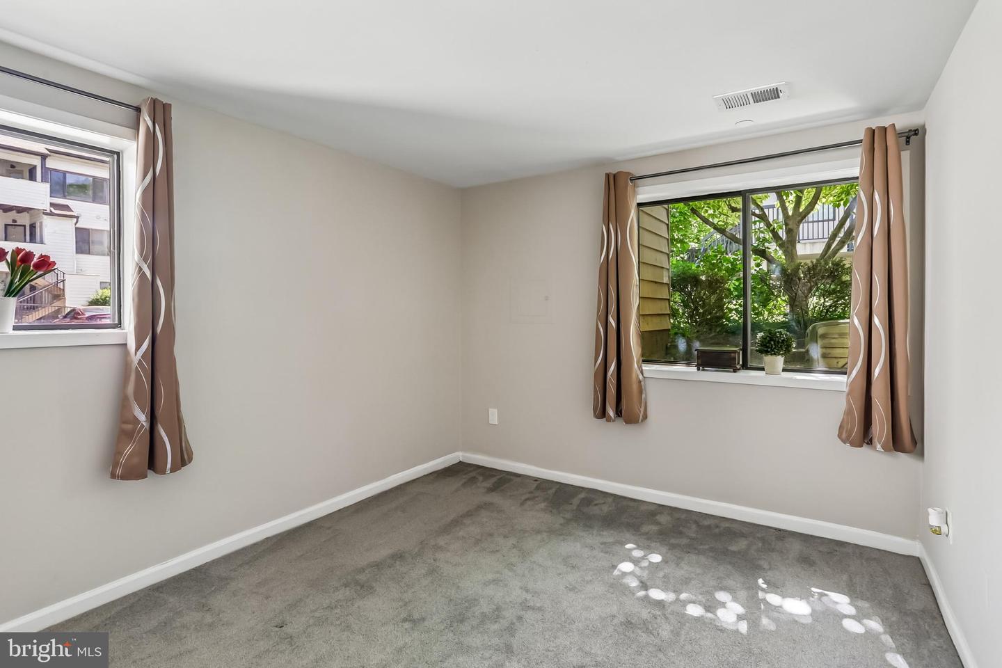 9705 Hellingly Pl #62 Property Photo 15