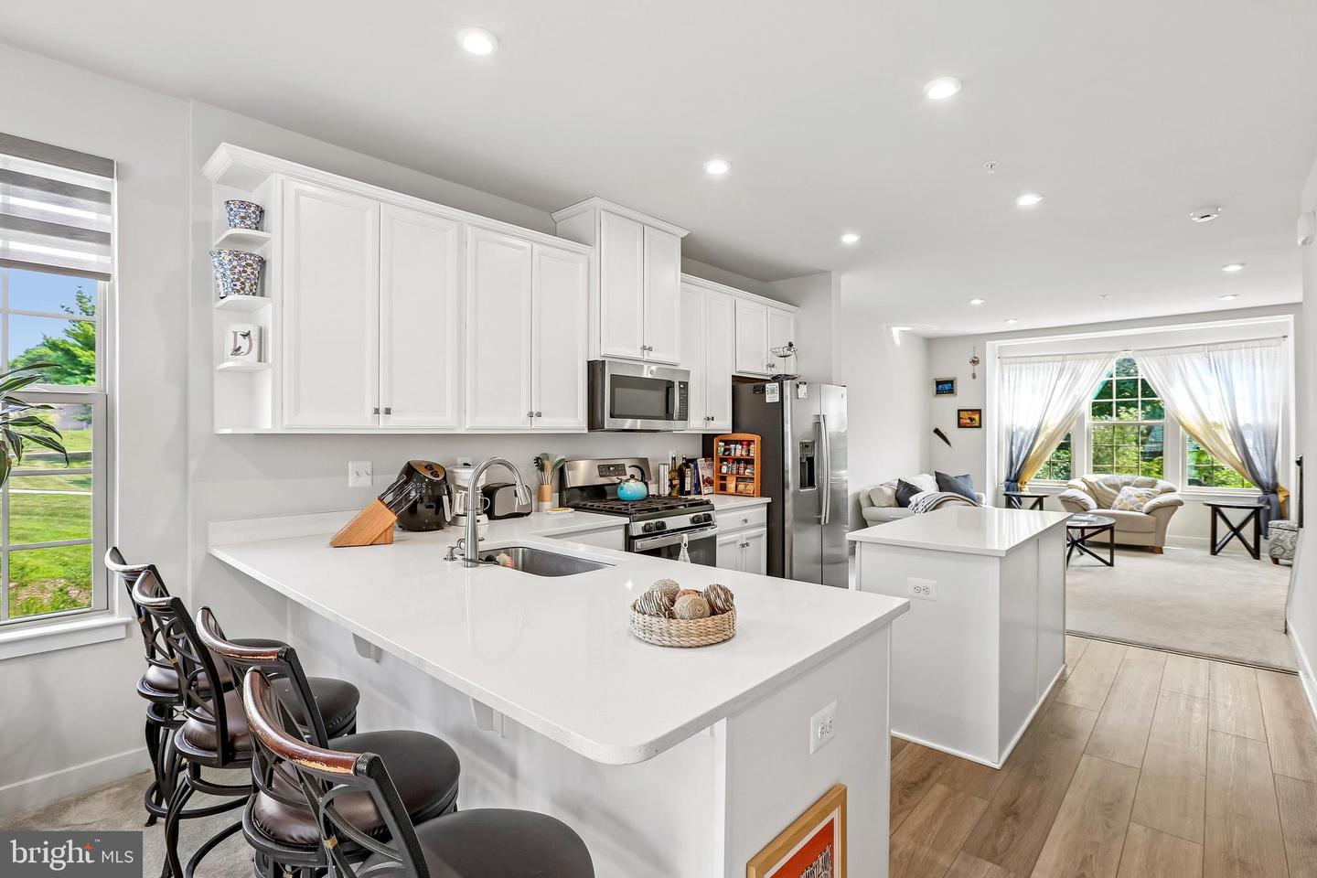 9810 Posterity Ln Property Photo 16