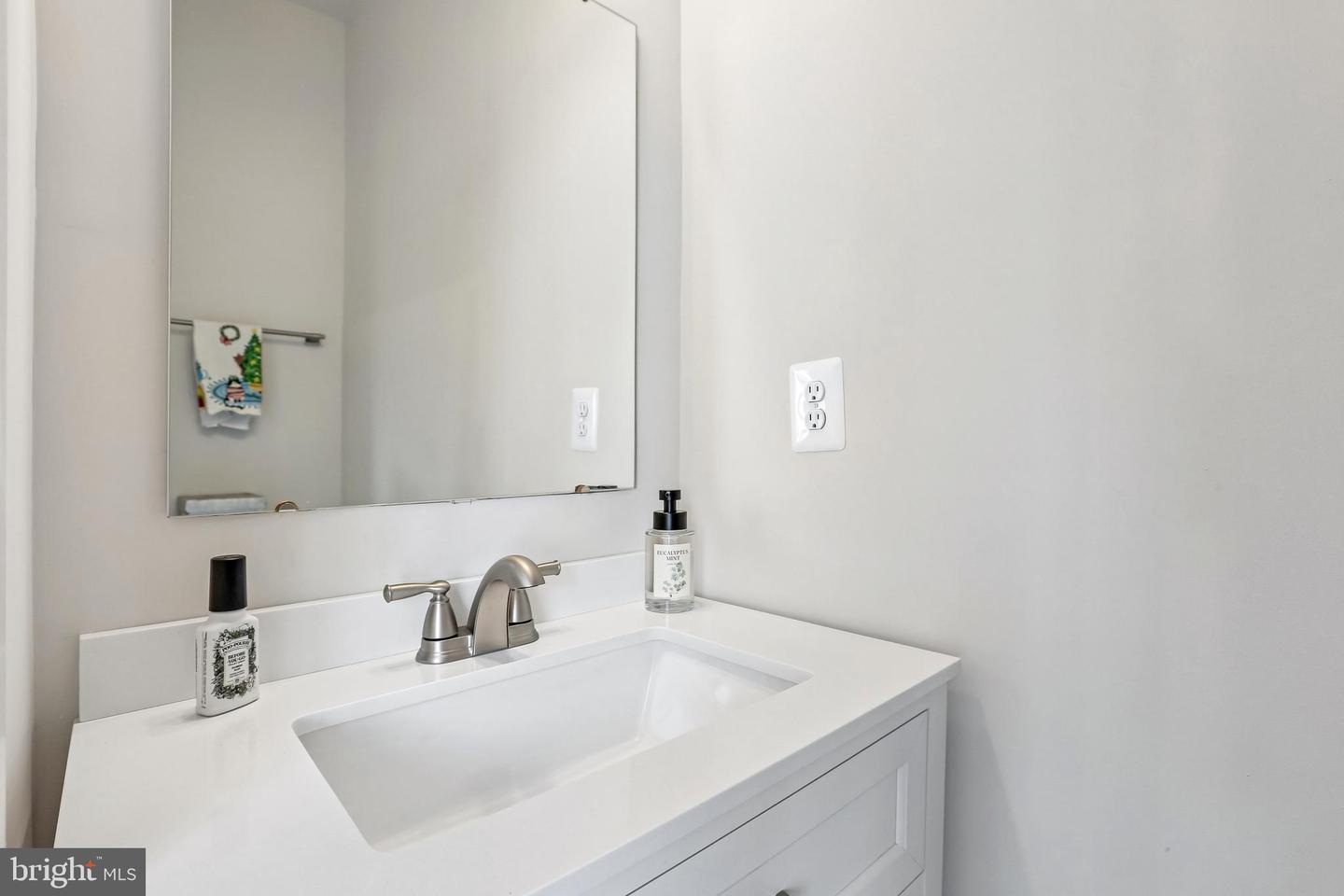 9810 Posterity Ln Property Photo 21