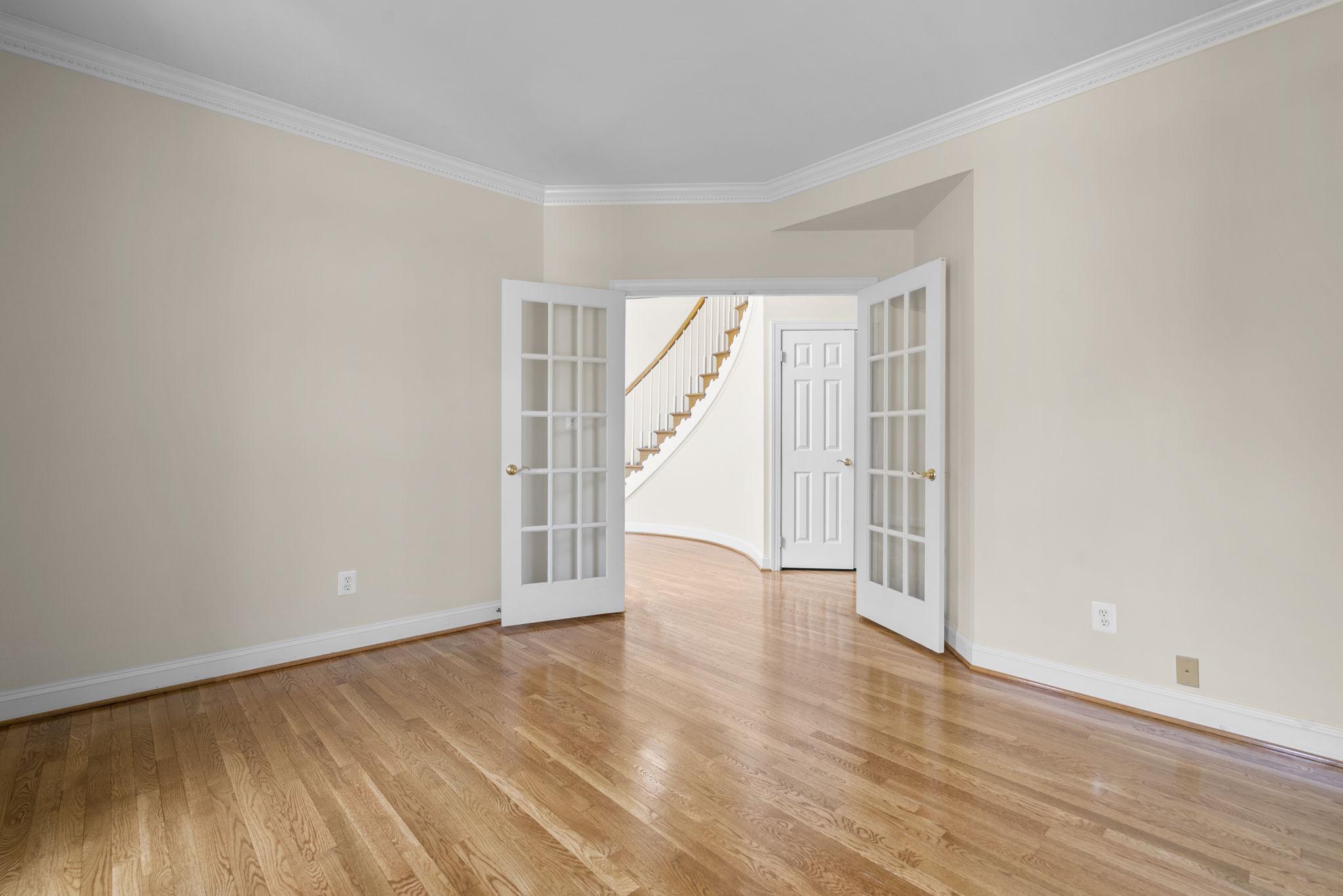 3807 Park Lake Dr Property Photo 5