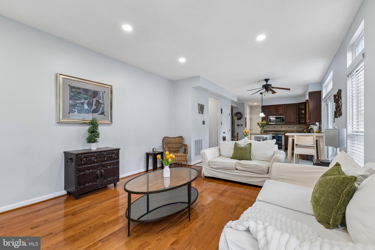 8 Winding Oak Ct Property Photo 10