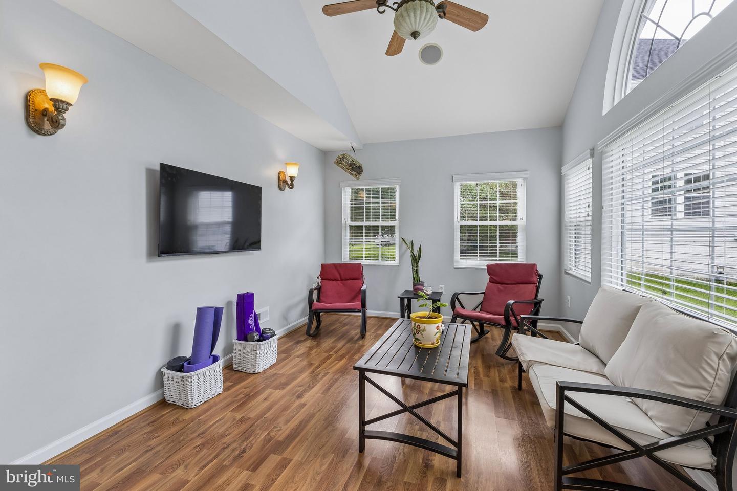 8 Winding Oak Ct Property Photo 11