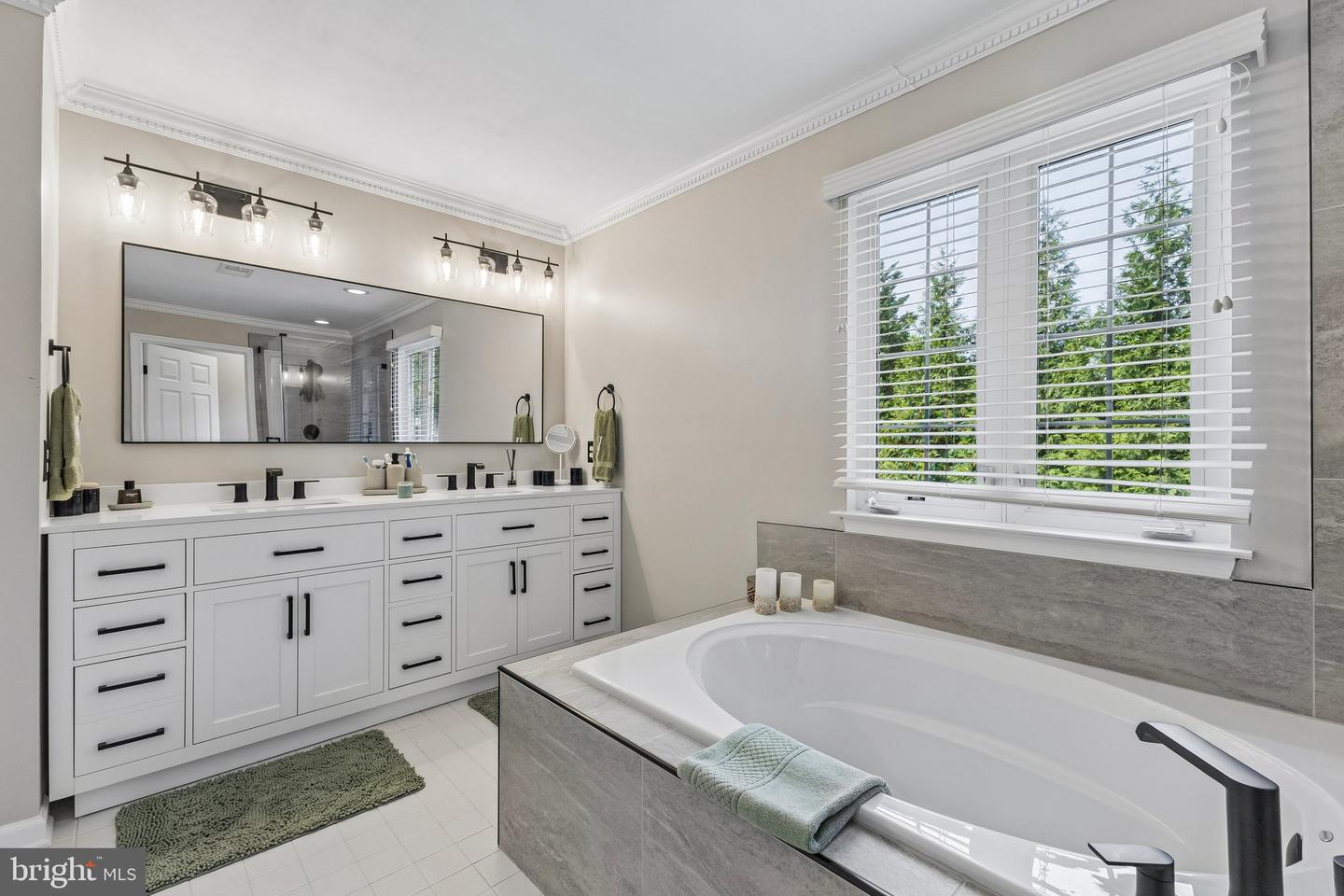 8 Winding Oak Ct Property Photo 18