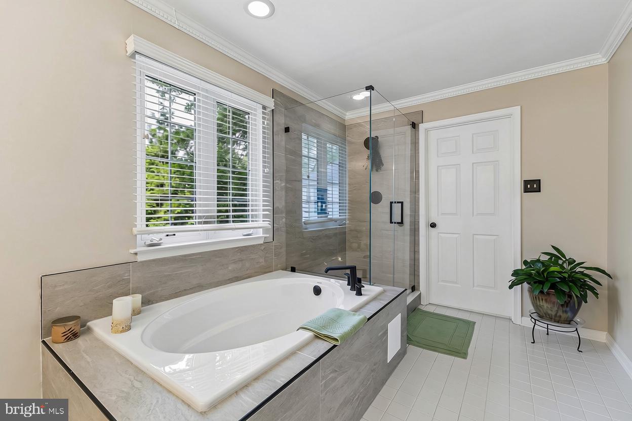8 Winding Oak Ct Property Photo 19