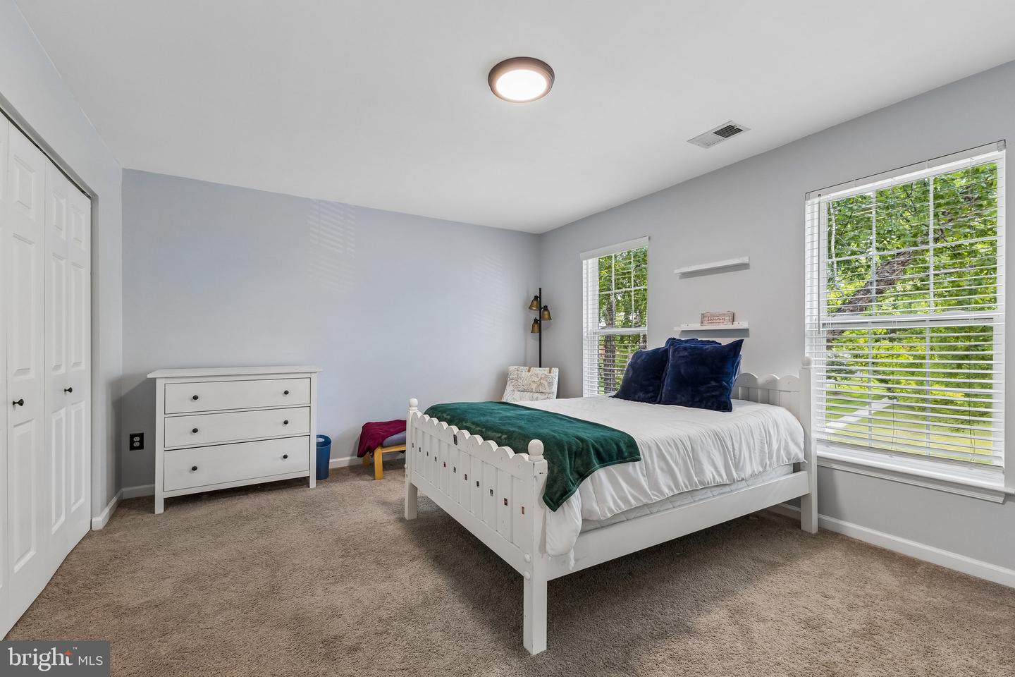 8 Winding Oak Ct Property Photo 22