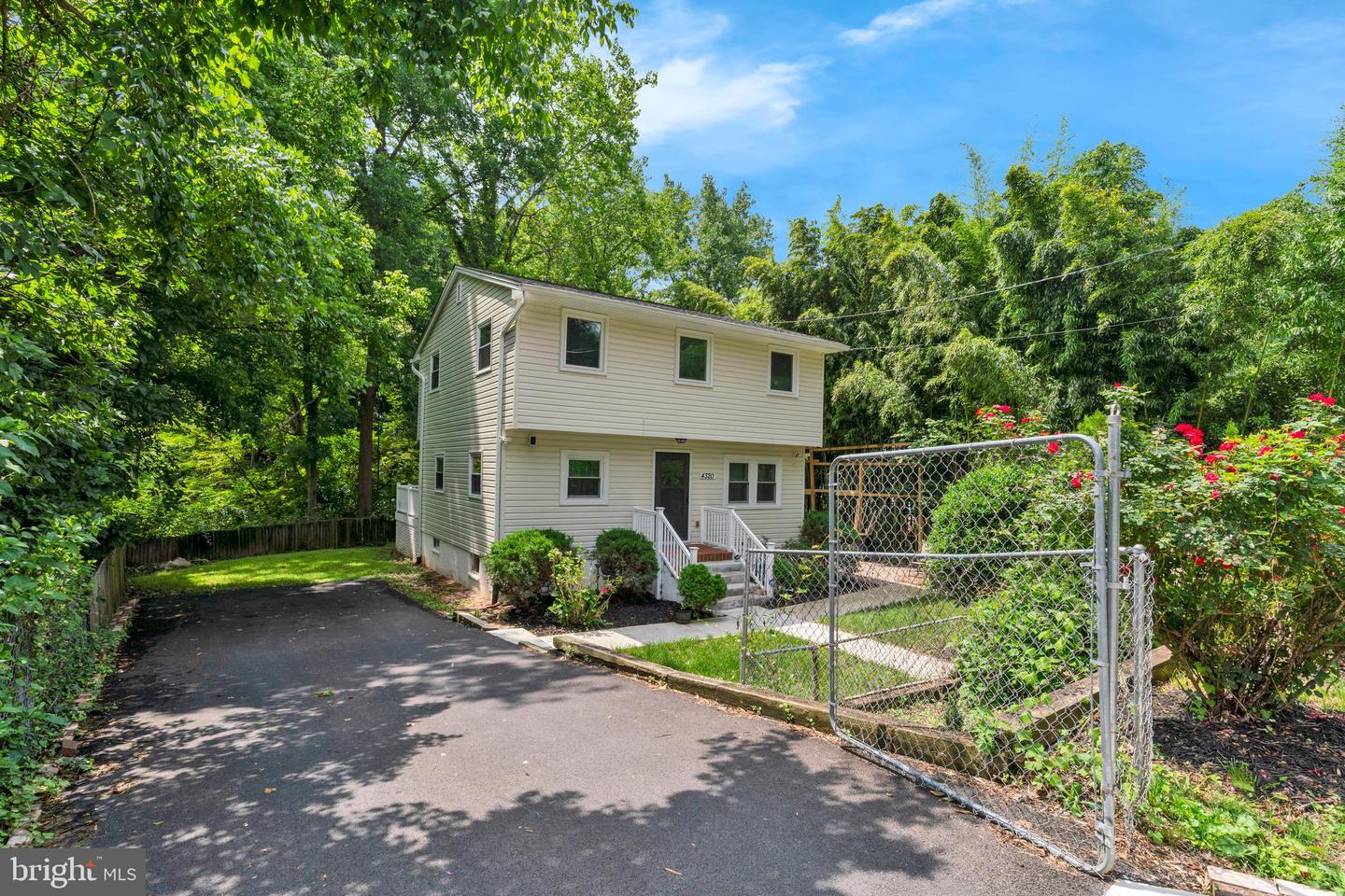 4320 Ivy Glen Rd Property Photo 4