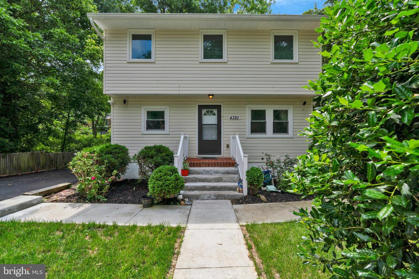 4320 Ivy Glen Rd Property Photo 7
