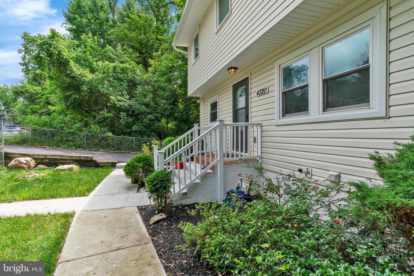 4320 Ivy Glen Rd Property Photo 9