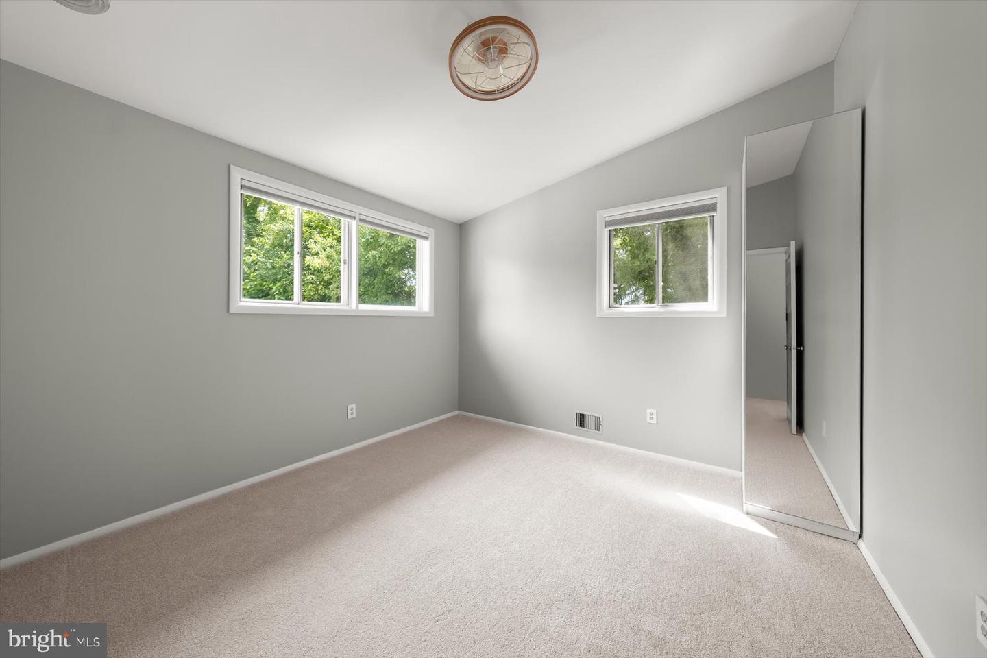 11403 Cam Ct Property Photo 14