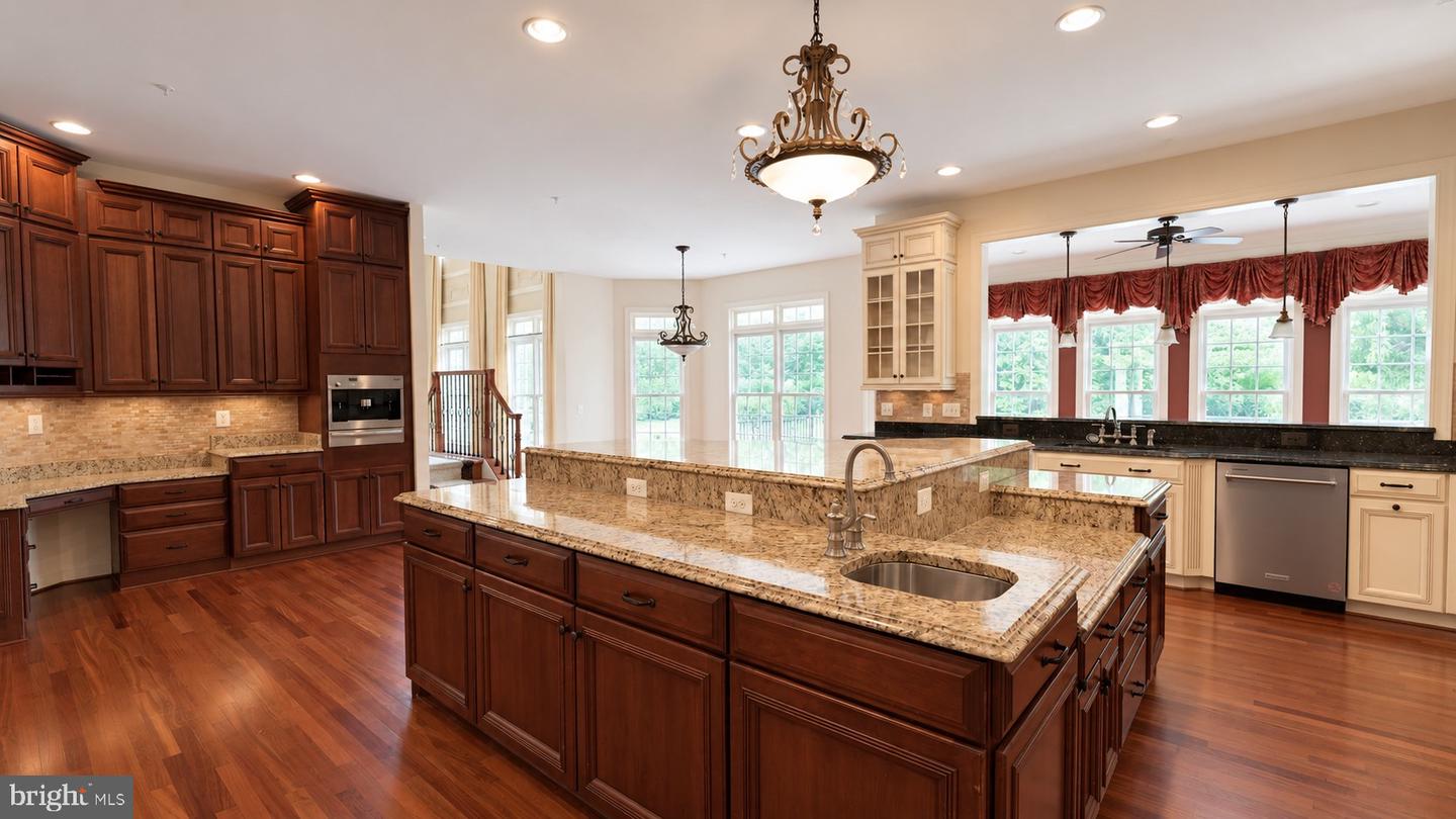 12600 Hill Creek Ln Property Photo 20