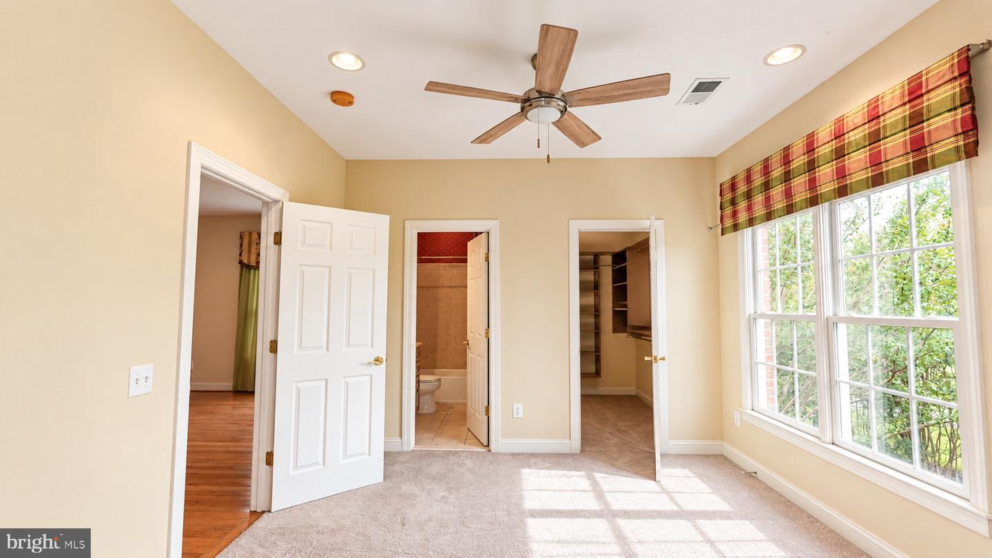 12600 Hill Creek Ln Property Photo 56