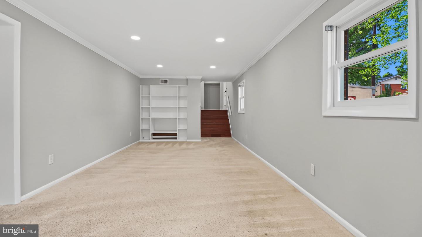 11419 Lund Pl Property Photo 7