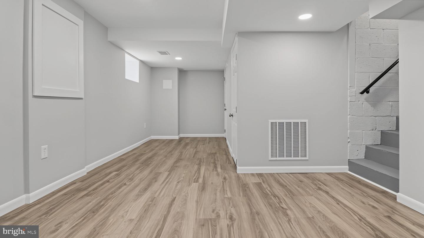 11419 Lund Pl Property Photo 14
