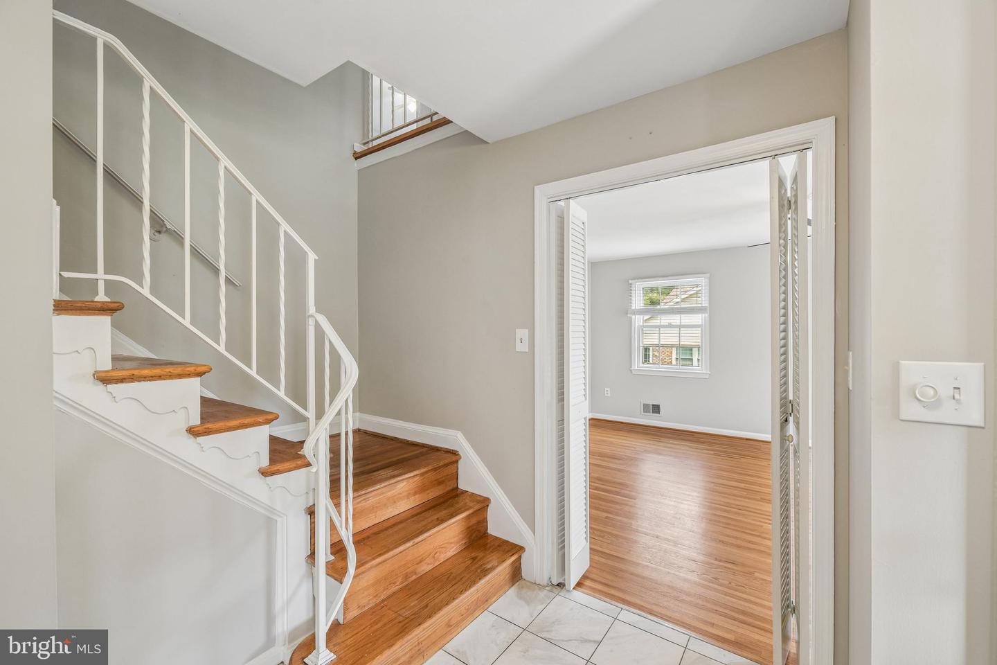 8839 Tuckerman Ln Property Photo 10