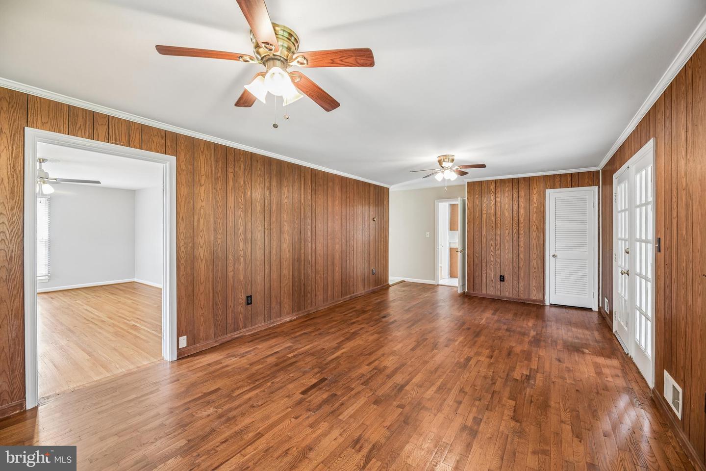 8839 Tuckerman Ln Property Photo 25