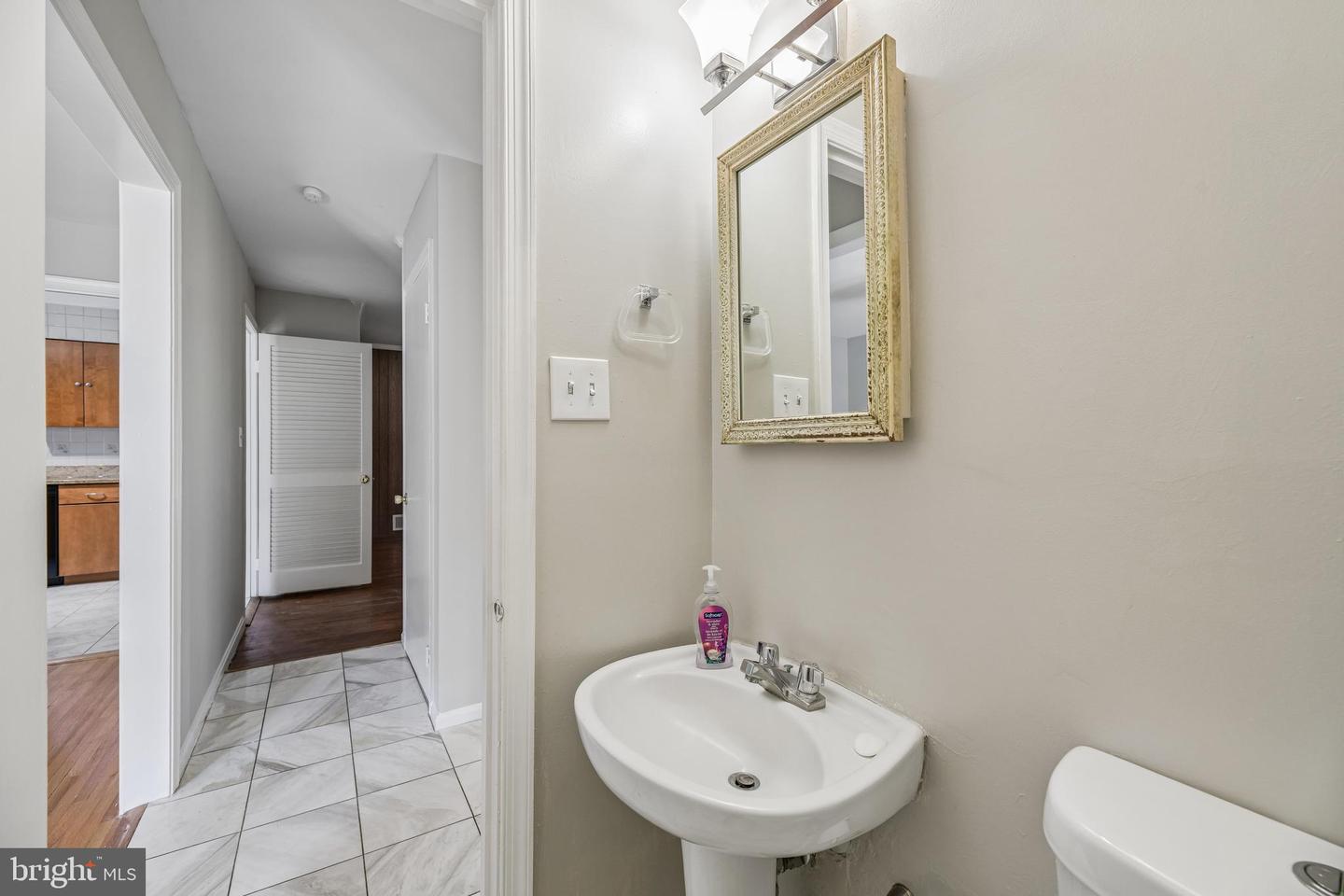 8839 Tuckerman Ln Property Photo 36
