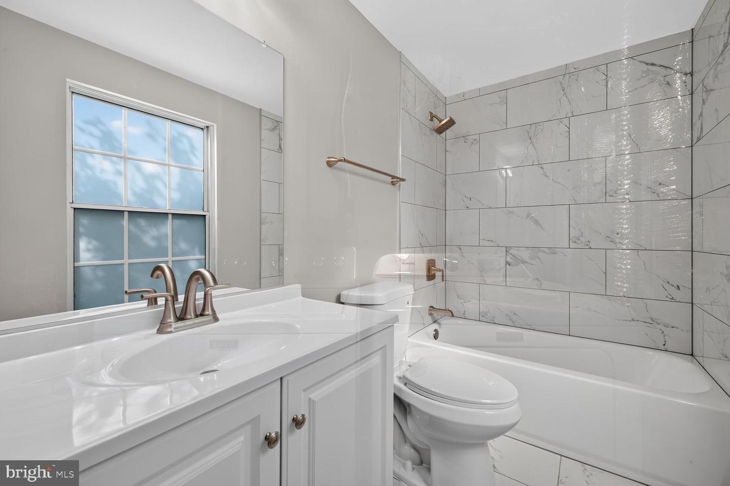 19239 Esmond Ter Property Photo 7
