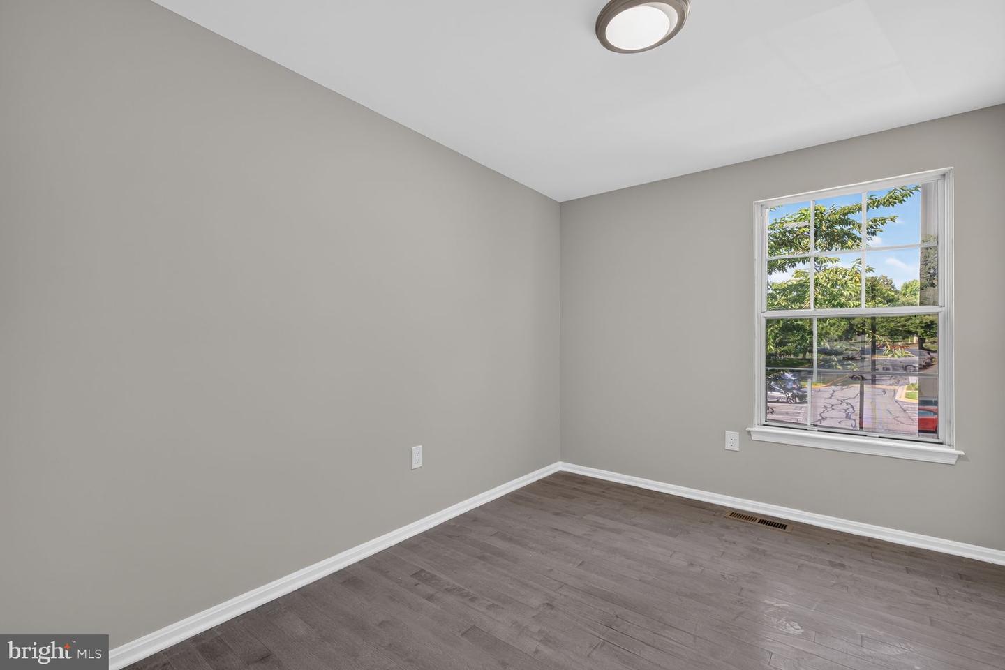 19239 Esmond Ter Property Photo 11