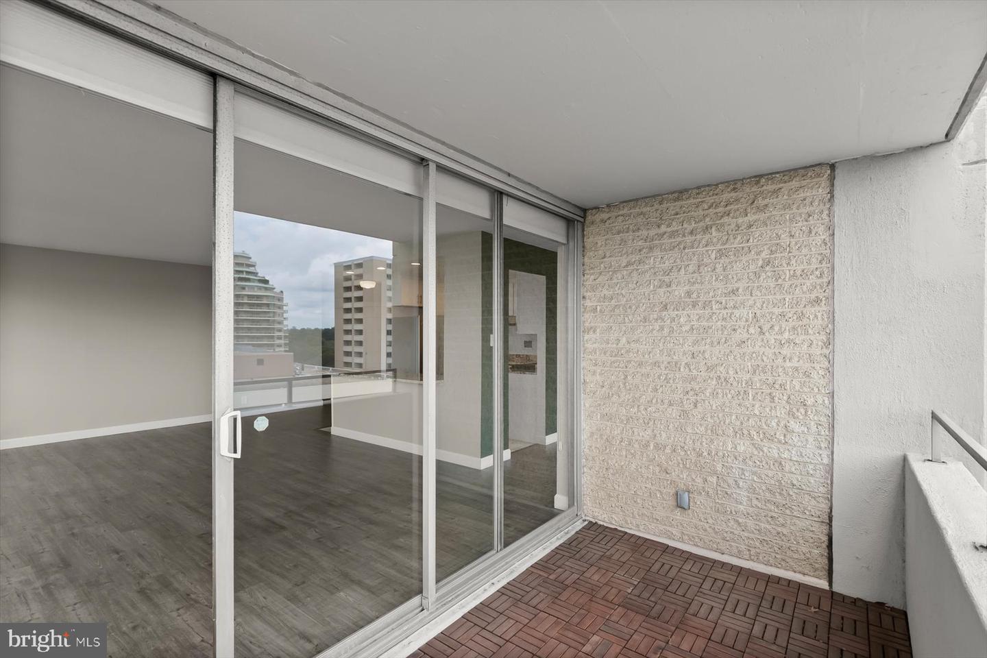 5500 Friendship Blvd #1823n Property Photo 17