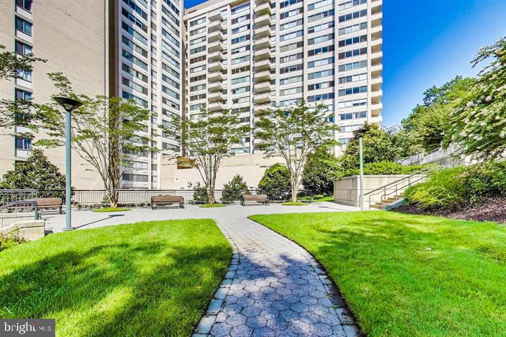 5500 Friendship Blvd #1823n Property Photo 35