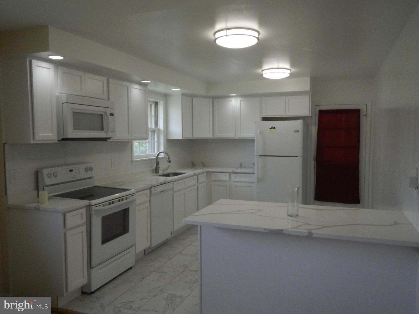 9 Stoneyhurst Ct Property Photo 3