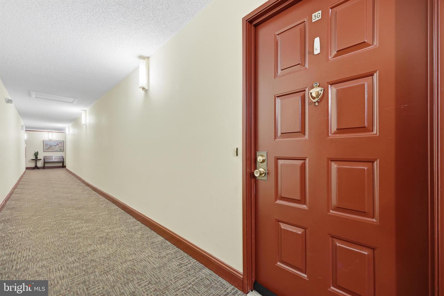 15301 Beaverbrook Ct #92-3g Property Photo 2
