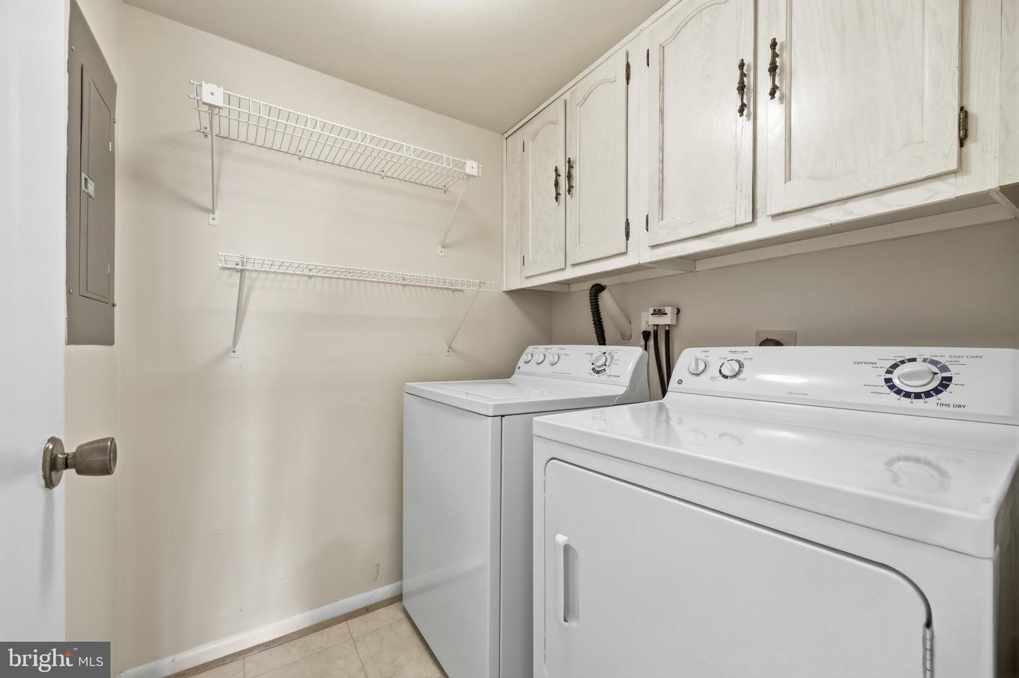 15301 Beaverbrook Ct #92-3g Property Photo 13