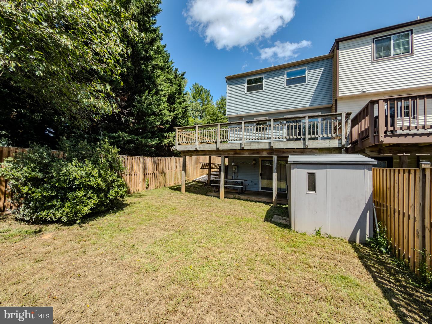 18008 Wagonwheel Ct Property Photo 3