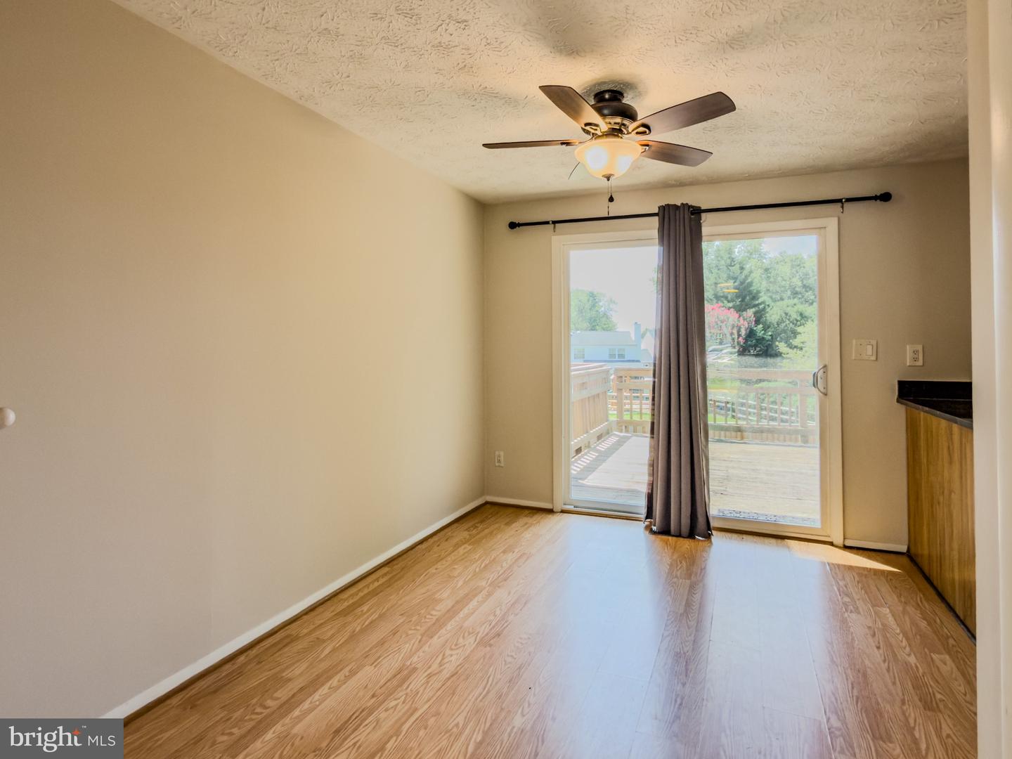 18008 Wagonwheel Ct Property Photo 8