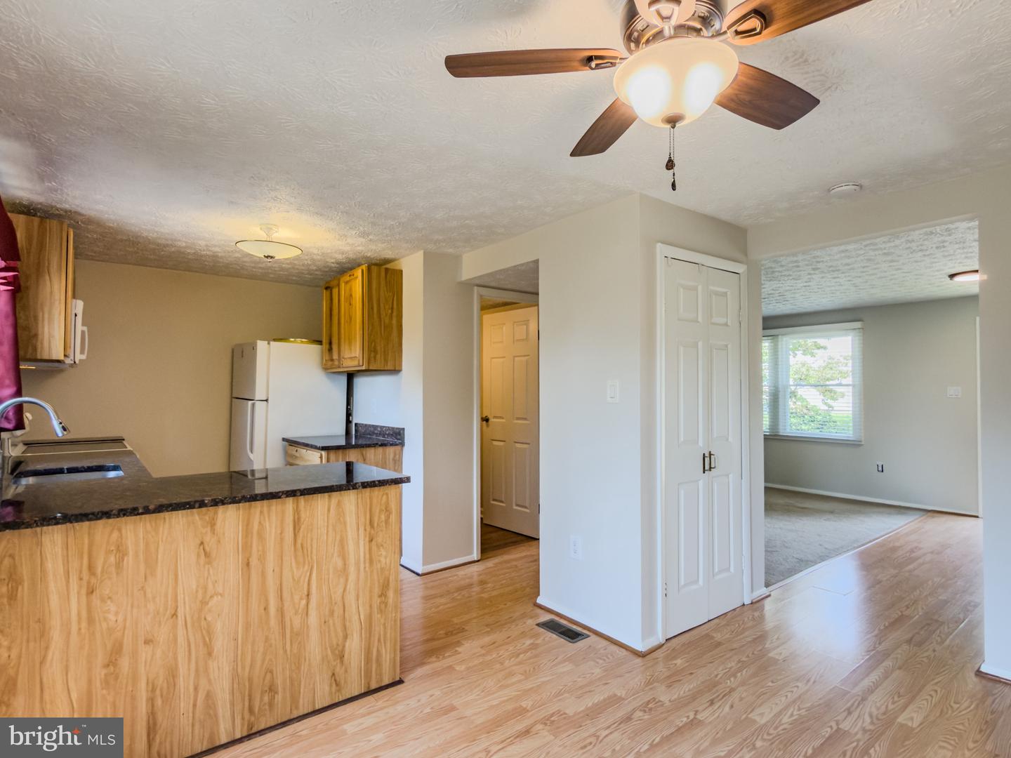 18008 Wagonwheel Ct Property Photo 9