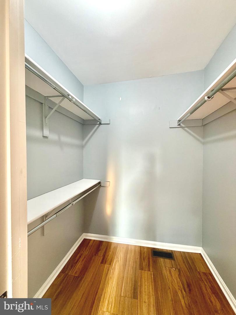 3701 Capulet Ter #3701-4 Property Photo 4