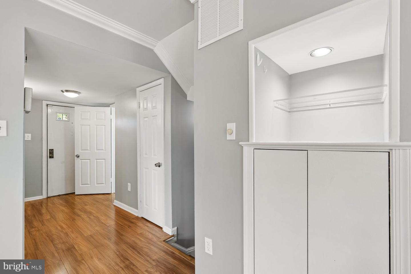 3701 Capulet Ter #3701-4 Property Photo 14